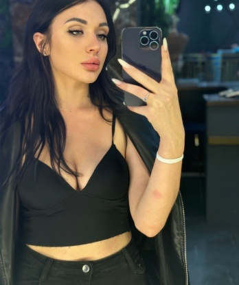 Проститутка Кири